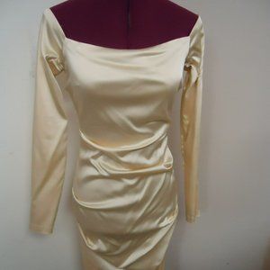 Issue NY, Size 6, Cream Bodycon Satin Spandex Dress